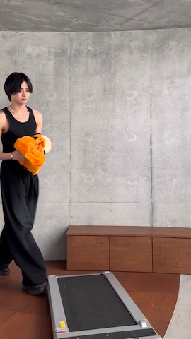 「SINSS（シンス）のWide balloon denim / ワイドバルーンデニム（デニムパンツ）」を使った、てるさん（メンズ・181cm）の春コーディネート