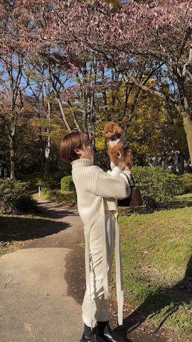 「アイテム（ペットグッズ）」を使った、ありすさん（レディース・163cm）の秋コーディネート
