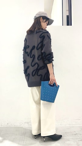 YECCA VECCAのパンツを使ったほなみさんのファッション動画