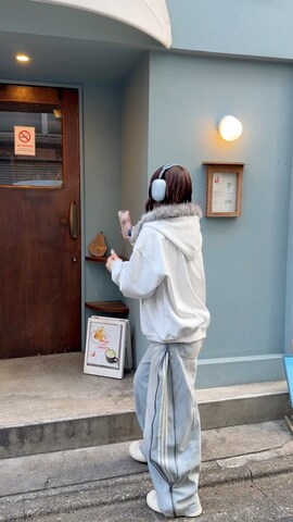 Ocaiのアイテムを使ったひいなさんのファッション動画