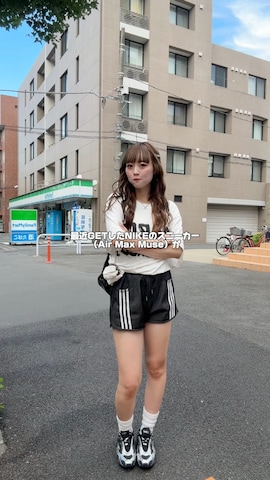 ひいなさんのファッション動画