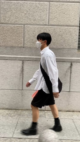 UNIQLOのレッグウェアを使ったKouさんのファッション動画