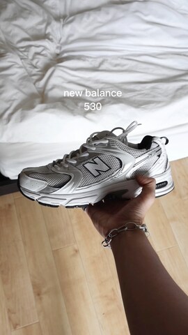 NIKE sacaiのスニーカーを使ったゆう　インスタ7万人さんのファッション動画