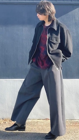 スリッポンを使ったざわ_低身長男子styleさんのファッション動画