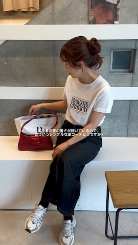 MARITHE + FRANCOIS GIRBAUDのトップスを使ったウナさんのファッション動画