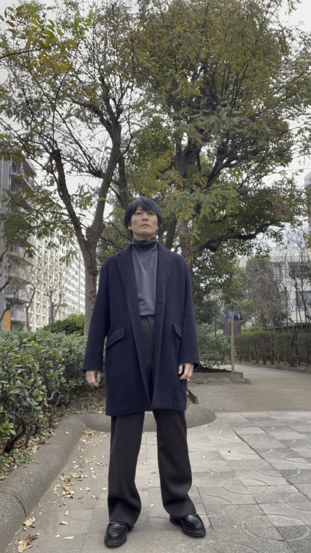 COMOLIのチェスターコートを使った人気ファッションコーディネート - WEAR