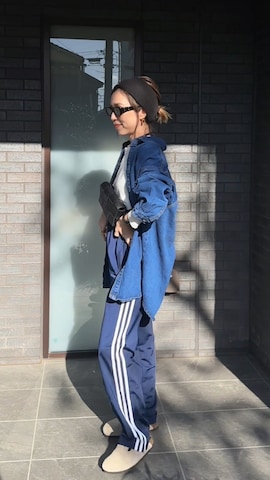 「アイテム（スウェットパンツ）」を使った、Oo.hiro.oOさん（レディース・159cm）の春コーディネート