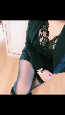 DHOLICのテーラードジャケットを使ったkisa妃咲𓈒𓏸❁さんのファッション動画