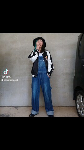「アイテム（スカジャン）」を使った、もるごーんさん（レディース・158cm）の春コーディネート