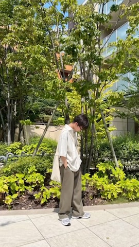 NEW BALANCEのスニーカーを使ったKOUさんのファッション動画