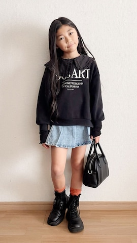 「アイテム（デニムスカート）」を使った、renaさん（キッズ・128cm）の冬コーディネート