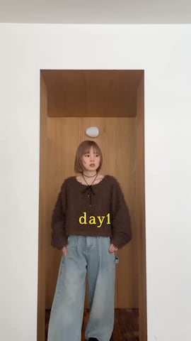 「KBF（ケイビーエフ）のフリルドッキングスウェット（スウェット）」を使った、serikaさん（レディース・153cm）の秋コーディネート