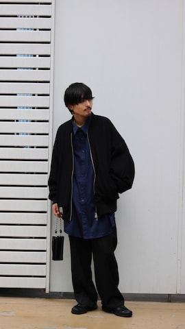 「アイテム（MA-1）」を使った、イリザワさん（メンズ・168cm・30代）の秋コーディネート