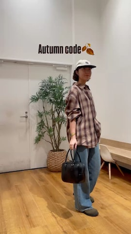 「Ungrid（アングリッド）のビッグルーズチェックシャツ（シャツ/ブラウス）」を使った、濵中　心さん（レディース・162cm）の秋コーディネート