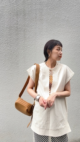 TODAYFULのTシャツ/カットソーを使ったMARIKOさんのファッション動画