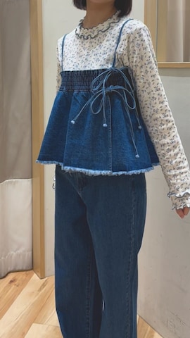 ノーカラージャケットを使ったうらたんさんのファッション動画