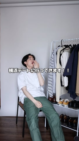 ADAM ET ROPE'のスラックスを使ったRIKUさんのファッション動画