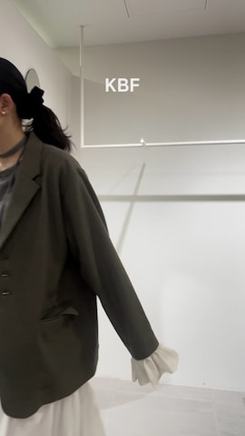 KBFのブルゾンを使ったのぶさんのファッション動画