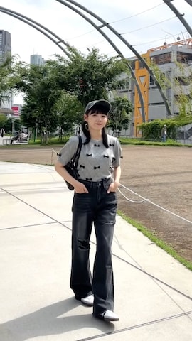 デニムパンツを使ったみさねさんのファッション動画