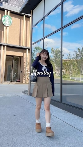 「アイテム（化粧下地）」を使った、みさねさん（レディース・158cm）の秋コーディネート