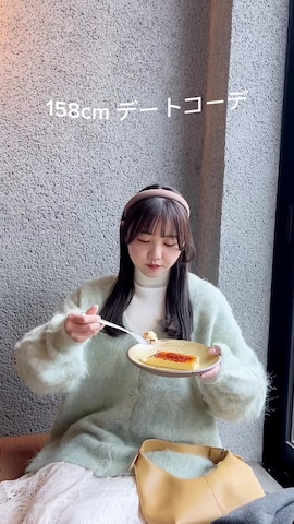 「un/neu（アンノイ）のリブニットビッグストール / 大判ストール / マフラー（マフラー）」を使った、みさねさん（レディース・158cm）の冬コーディネート