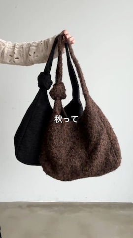 「アイテム（かごバッグ）」を使った、みさねさん（レディース・158cm）の秋コーディネート