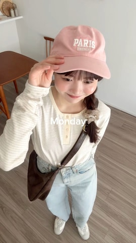 「アイテム（ヘアブラシ）」を使った、みさねさん（レディース・158cm）の春コーディネート
