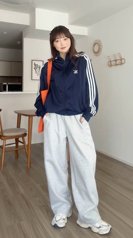「アイテム（バレエシューズ）」を使った、みさねさん（レディース・158cm）の春コーディネート