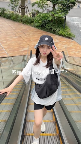 「アイテム（ジャンパースカート）」を使った、みさねさん（レディース・158cm）の夏コーディネート